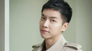 They are so freaking long! Telah Lama Berpisah Para Penggemar Minta Publik Tak Menjodohkan Lee Seung Gi Dan Yoo Na Snsd Merahputih