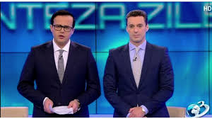 Are aceeasi privire inteligenta si aceeasi logica de fier. Mihai Gadea Il SurclaseazÄƒ La Salariu Pe Mircea Badea Suma ImensÄƒ Pe Care O IncaseazÄƒ De La Antena 3 Impact