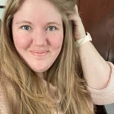 Anna Seitz's Instagram, Twitter & Facebook