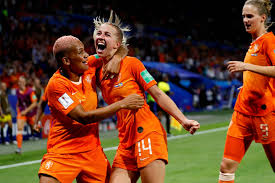 Leuke inhakers tijdens de wk 2014 spanje nederland. Dit Verdient Nederland Aan De Wk Finale Sportnieuws