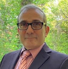 Tom Sandefur's Instagram, Twitter & Facebook