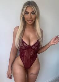 Chloe Ferry - Free pics, galleries & more at Babepedia