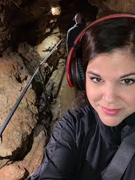 Ice cave and Bandara volcano temperature