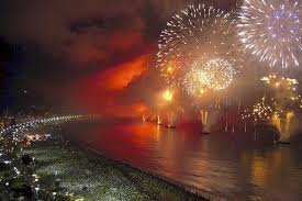 Reveillon A New Year S Eve Like No Other With Images New Year Fireworks New Year Celebration Fireworks