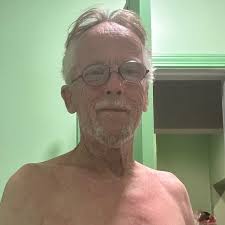 I'd love to know you, Cutie Grey Sumi! I'm originally from New York City  and now living in Honolulu, Hawaii. Where are you?