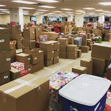 We Move Into Our Warehouse In 10 Days A Big Big Thank You To Starlight A Very Generous Company Who Has Donated Space For Sant Starlight Instagram 10 Things