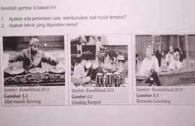 Cara memainkan gambang kromong, kamu hanya perlu menggunakan alat pukul yang mana pada bagian ujungnya dibalut kain agar menimbulkan suara indah tanpa merusak kepingan logamnya. 1 Apakah Ada Perbedaan Cara Membunyikan Alat Musik Tersebut 2 Apakah Alat Yang Digunakan Sama Brainly Co Id