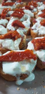 We did not find results for: Crostini Con Salsiccia Stracciatella Di Burrata E Pomodori Secchi
