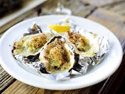 Huitres Gratinees Sauce Roquefort Recette Recette Huitre Huitre Gratinee Recettes De Cuisine