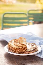 Crepes Au Yaourt En 2020 Crepes Au Yaourt Gateaux Et Desserts Recette
