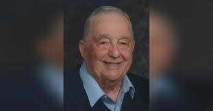 Kyle Croll's Instagram, Twitter & Facebook