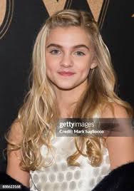 672 Mary Dunn Stock Photos, High-Res Pictures, and Images