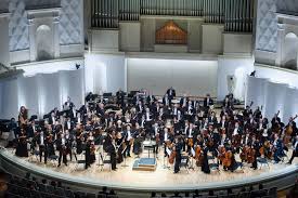 венский оркестр иоганна штрауса солисты и хор венской оперы Oleg Majzenberg Orkestr Moskovskoj Filarmonii Dirizher Shtefan Vladar Smotret Koncert Onlajn