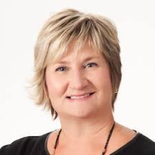 Last Saturday afternoon, my husband Robert Arpin and I had the honuor of  hosting the official launch of my book, The Immortal's Secret, at the  Verity Club. It warmed my heart to