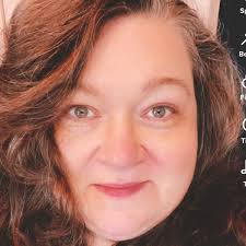 The distant hours by Kate Morton