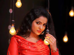 In the latest development of vj chitra's death, the chennai police have transferred the case to the central crime branch following the request of the late actress' mother. Popular Tamil Tv Actress Vj Chitra Dies By Suicide