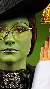 Today, we are featuring Academic Advisor Priscilla Rubio and Assistant  Director of Admissions Ramón Valdez (also an #USCSDA alum!) as part of our  Getting to Know series. #WelcomeToUSC