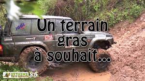 Un nouveau range rover pour contrer bentley ? 4x4 Bazoges En Pareds 2016 Youtube