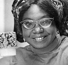 We are honoring another Heroine : Nigerian history is incomplete without  mentioning Florence Nwanzuruahu Nkiru Nwapa (13 January 1931 – 16 October  1993). Flora Nwapa was the first Nigerian novelist and author,