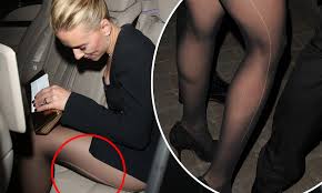 Jennifer lopez, scarlett johansson, renée zellweger, lupita nyong'o | close up. Scarlett Johansson Sports Ripped Tights As She Leaves Netflix S Baftas After Party Daily Mail Online