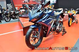 Explore honda cbr 150r price in india, specs, features, mileage, honda cbr 150r images, honda news, cbr 150r review and all other honda bikes. Watch The 2019 Honda Cbr150r Accelerate To Its Top Speed Video