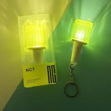 Le nouveau light stick officiel du groupe nct édité par la sm entertainment. Kpop Mini Fanlight Lightstick Keyring Exo Nct Concert Light Stick Glow Lamp Ebay