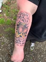 Jrr tolkien's lord of the rings universe enormous enough that there's an endless supply of tattoos fans can get to show their love of the most epic fantasy tale ever told. Hobbit Tattoo Tumblr Posts Tumbral Com