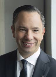 Andre Oei's Instagram, Twitter & Facebook