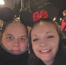 Resin can be a fun and creative medium, but it's understandable to have  concerns about safety. The fumes from resin can be harmful if not handled  properly, and there have been cases