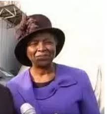 William folorunso kumuyi (born 6 june 1941) is the founder and general superintendent of the deeper christian life ministry situated at kilometre 42 on the. Scooper Nigeria News Meet The Second Wife Of Pastor Kumuyi Whom He Married When She Was 65 Years Old