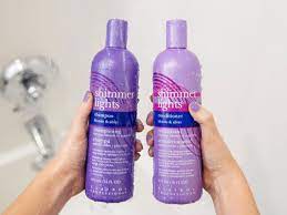 The blue pigment in the formula works hard to neutralize yellow, orange, and red tones in grey, light blonde, dark blonde, highlighted, and brunette hair. Clairol Shimmer Lights Review A Potent Purple Shampoo For Blondes