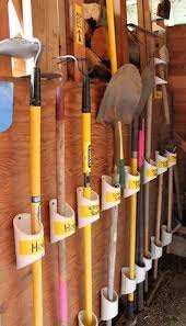 40 Rangements A Faire Soi Meme Rangement Fait Maison Outils Jardinage Organisation De Garage