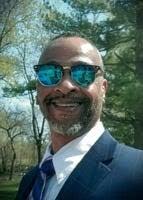 Niki Harvey's Instagram, Twitter & Facebook