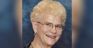 Eloise Larson's Instagram, Twitter & Facebook