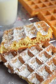 Gaufres Lorraines La Recette Traditionnelle Gaufres Croustillantes Gaufres Gateaux Et Desserts