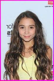 Cute Hairstyles For Girls With Long Length Curly Brown Hair In 2020 Hair Styles Long Hair Styles Cool Hairstyles