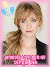 Amanda Leighton's Instagram, Twitter & Facebook