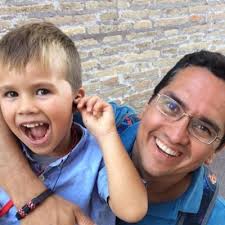 Caleb Bryan (@iwatchbees)