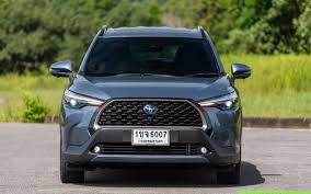 Toyota's stunner, the corolla cross, is set to make a lasting impression with its sleek exterior and slants in a new frontier is yours to claim with the newest hybrid from toyota. Toyota Corolla Cross Hybrid Premium 2021 Suv Drive