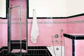 Creating and decorating a 1930s retro bathroom can be an exciting home improvement project wall and floor tiles are ideal for designing a 1930s bathroom. 15 Retro Bathroom Ideas Cool Old Style Bathroom Photos Apartment Therapy