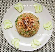 Resepi nasi goreng kampung versi khairulaming bahan2/ingredients: Table For 2 Or More Nasi Goreng Kampung Malay Countryside Fried Rice