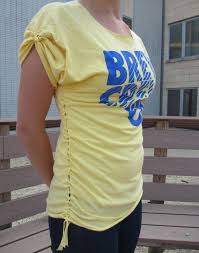 How To Cut The Neck Out Of A T Shirt Pin On Interesting Craft Ideas