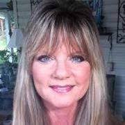 Patti Middleton's Instagram, Twitter & Facebook