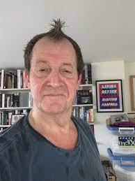An ordinary geezer that does ordinary geezer things. Alastair Campbell On Twitter Does Anyone Else Go Automatically Mohican Working Out No Way I Can Get Thru Another Lockdown Without A Haircut Ps Not So Subtle Bookplug Backdrop Livingbetter And Yes