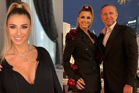 Este vorba despre anamaria prodan și laurențiu reghecampf. Anamaria Prodan Primele DeclaraÈ›ii Despre DivorÈ›ul De Reghecampf