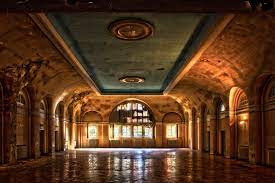 This is the haus der offiziere in the city wünsdorf. Haus Der Offiziere Zossen Foto Bild Architektur Lost Places Wirtschaftswunden Bilder Auf Fotocommunity