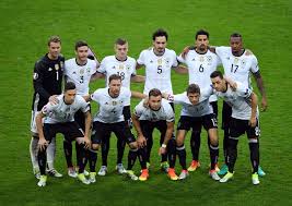 In der abwehr kommen vier gelernte. Aufstellung Deutschland Bei Der Fussball Em 2016 Fussball Em 2016