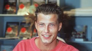 The best seat in the house is reserved just for you. Sonnyboy Mit 16 Hattet Ihr Diesen Filmstar Erkannt Promiflash De