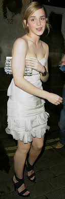 Emma looked lovely while leaving her birthday dinner celebration in london. Emma Watson Celebrates Her Birthday With Potter Cast But Where Are Best Friends Harry And Ron Daily Mail Online
