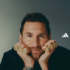 La épica foto de Adidas para festejar al único GOAT: ¡¡LIONEL MESSI CON 8  ANILLOS POR SUS 8 BALONES DE ORO!!